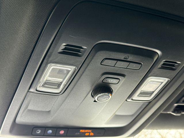 Used 2021 White Chevrolet LT image 27