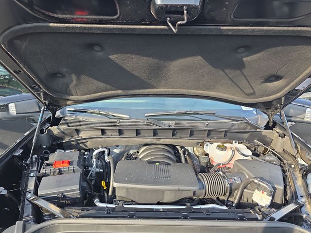 Used 2026 Black GMC AT4 image 32