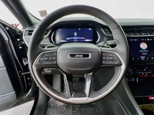 Used 2023 Black Jeep Altitude image 12