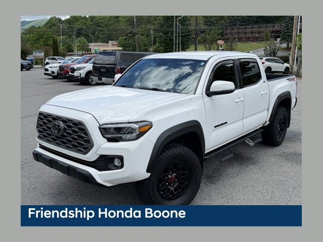 White 2022 Toyota Tacoma Pickup Truck Four-Wheel Drive 6-Speed Manual