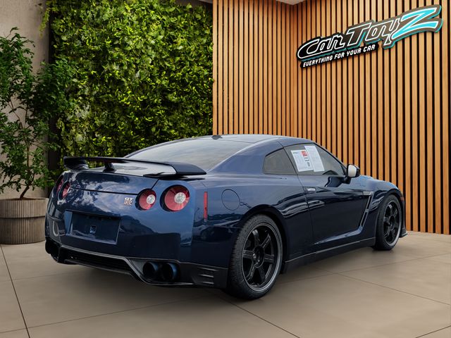 2013 Nissan GT-R Thumbnail