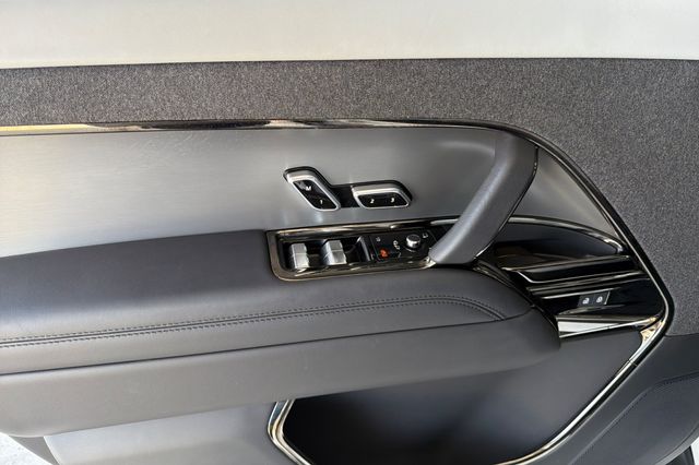 Used 2025 Land rover Range Rover Sport Plug-in Hybrid SUV