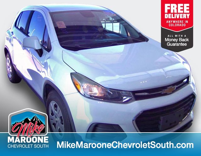 Summit White 2018 Chevrolet Trax LS FWD SUV / Crossover Front-Wheel Drive 6-Speed Automatic