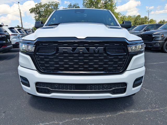 2026 Ram 1500 Express Crew Cab 4x4 5'7" Box