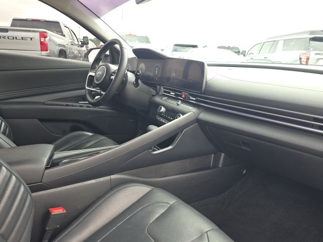 2023 Hyundai Elantra Limited:45809A