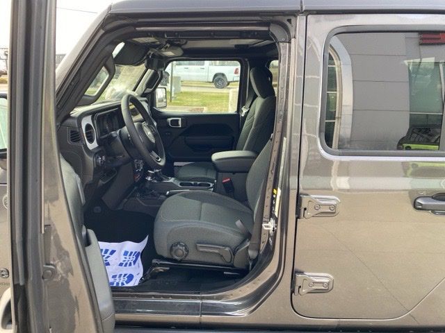 2026 Jeep Gladiator Willys - Granite Crystal Metallic Clearcoat exterior view 11