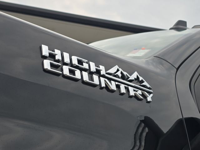 2022 Chevrolet Silverado 2500HD High Country:47004A