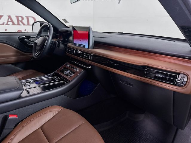 2023 Silver Radiance Metallic Clearcoat Lincoln Aviator Reserve AWD SUV