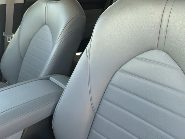 Used 2023 Toyota Highlander SUV