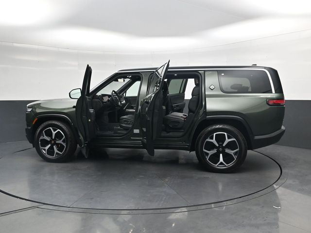 Used 2024  Rivian Adventure image 30