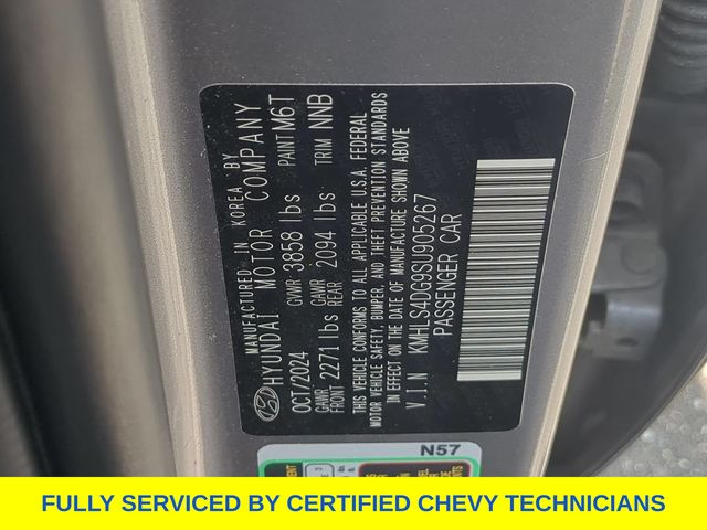 Used 2025 Hyundai Elantra Sedan