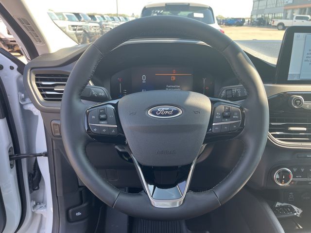 2024 Ford Escape ST-Line 26