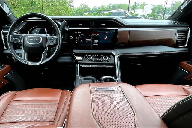 2024 GMC Sierra 2500HD Denali Ultimate photo