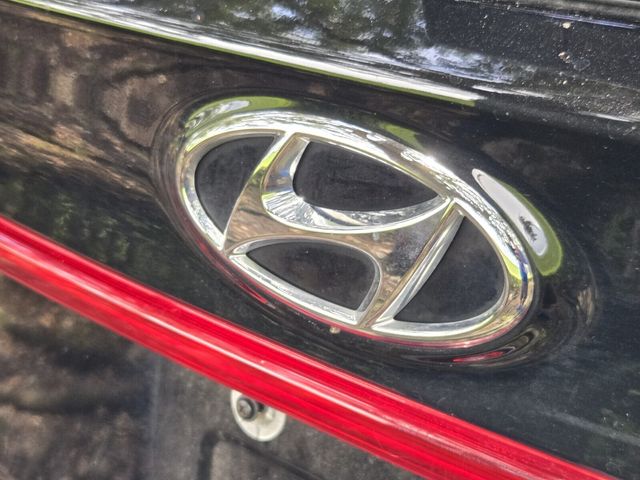 2023 Hyundai Santa Fe - $21,590