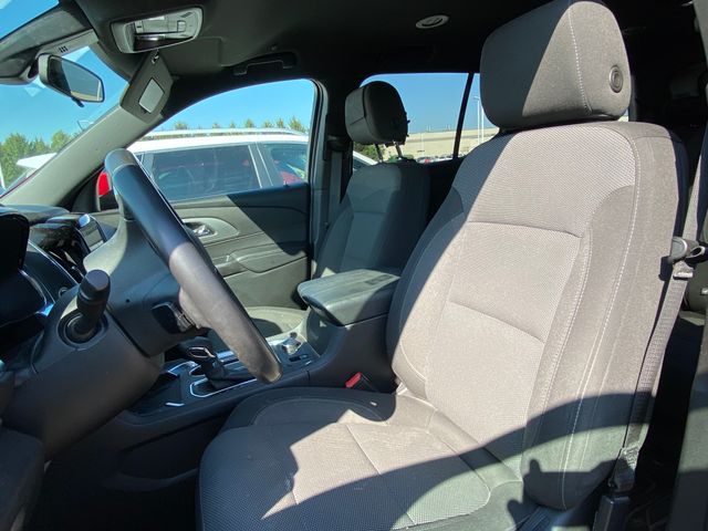 2022 Chevrolet Traverse LT 9