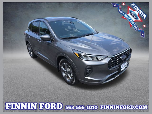 2023 Ford Escape Hybrid ST-Line Select AWD   