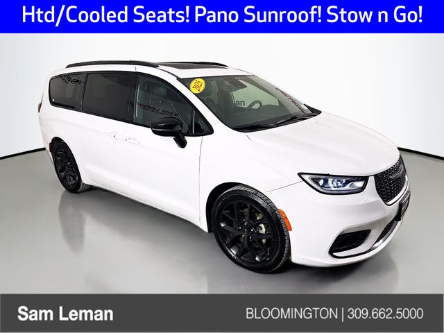 2025 Chrysler Pacifica Limited FWD