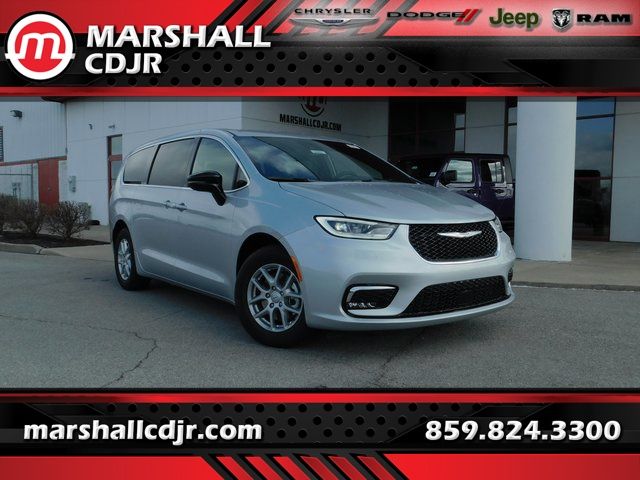 2026 Chrysler Pacifica Select FWD