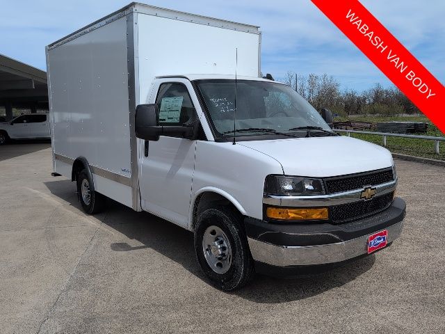 2025 Chevrolet Express Chassis 3500 Cutaway 139