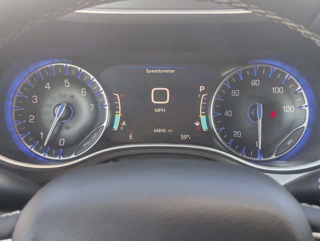 Used 2024 Silver Mist Clearcoat Chrysler Touring L image 14