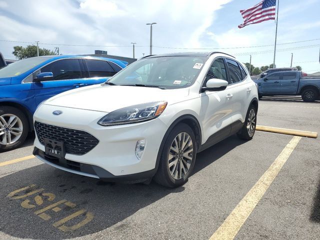 2020 Ford Escape Titanium Hybrid 1