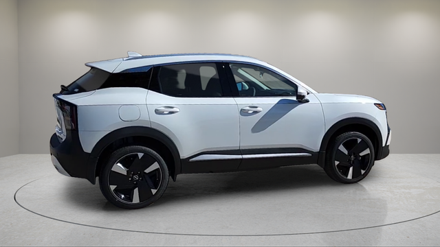 2025 Nissan Kicks