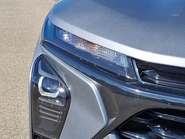 used 2024 Chevrolet Trax car, priced at $20,702