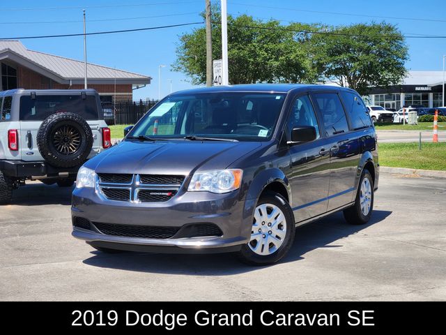 Gray (Granite Crystal Metallic Clearcoat) 2019 Dodge Grand Caravan SE FWD Minivan Front-Wheel Drive 6-Speed Automatic