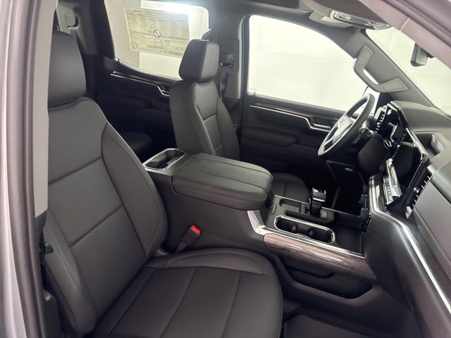 2026 Chevrolet Silverado 1500 LTZ - Photo 12