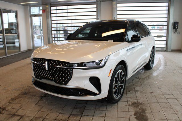 New 2026 White Lincoln Reserve image 27