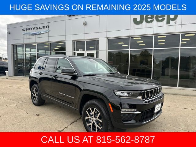 Diamond Black Crystal Pearlcoat 2025 Jeep Grand Cherokee Limited 4WD SUV / Crossover Four-Wheel Drive 8-Speed Automatic