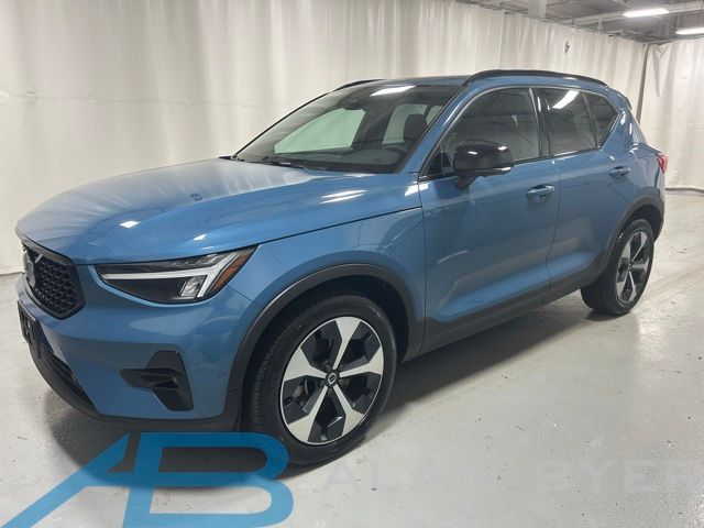 Fjord Blue Metallic 2025 Volvo XC40 SUV / Crossover All-Wheel Drive Automatic