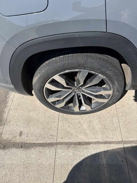 2023 Volkswagen Atlas Cross Sport 3.6L V6 SEL Premium R-Line Gray at Sutliff Volkswagen