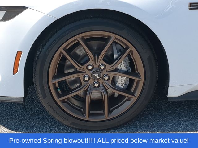 Used 2024 White Ford GT Premium image 18