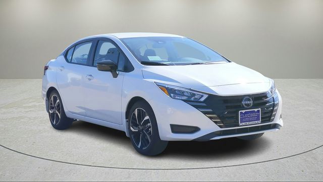 Aspen White Tricoat 2025 Nissan Versa Sedan Front-Wheel Drive Continuously Variable Transmission