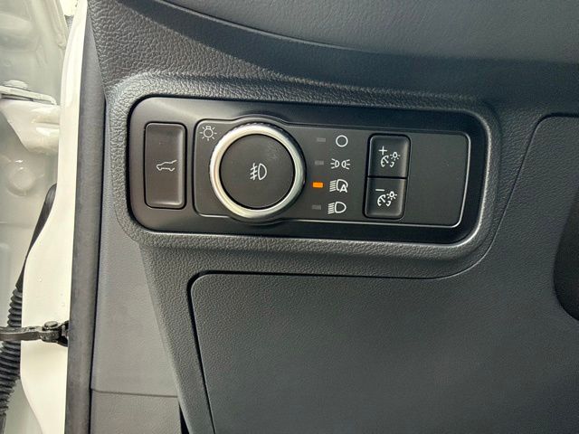 2025 Ford Explorer Active:B02485