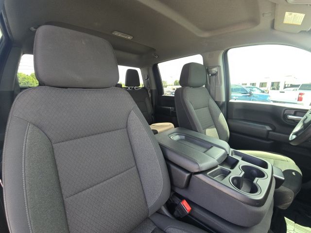 2024 Chevrolet Silverado 2500HD Custom:46690A