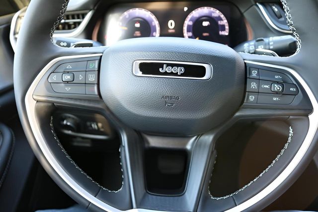 New Car 2025 Jeep Grand Cherokee L  Laredo For Sale Under $35,000 In Austin, Texas