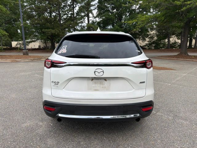 Used 2017 White Mazda Signature image 4
