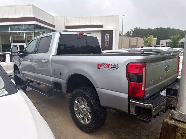 Used 2024 Silver Ford Lariat image 7