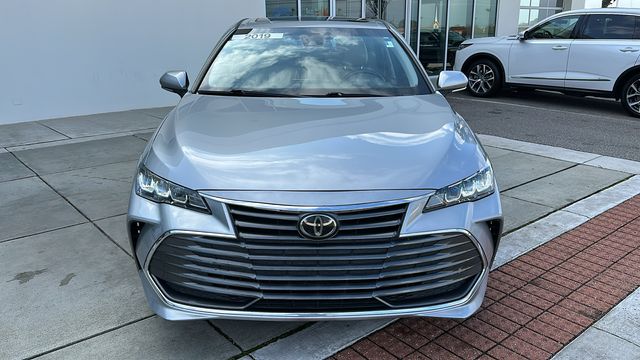 2019 Toyota Avalon XLE 3