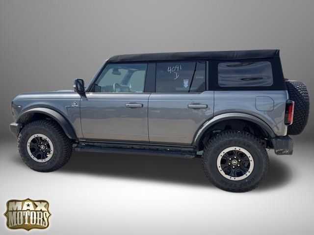 2024 Ford Bronco Outer Banks 8