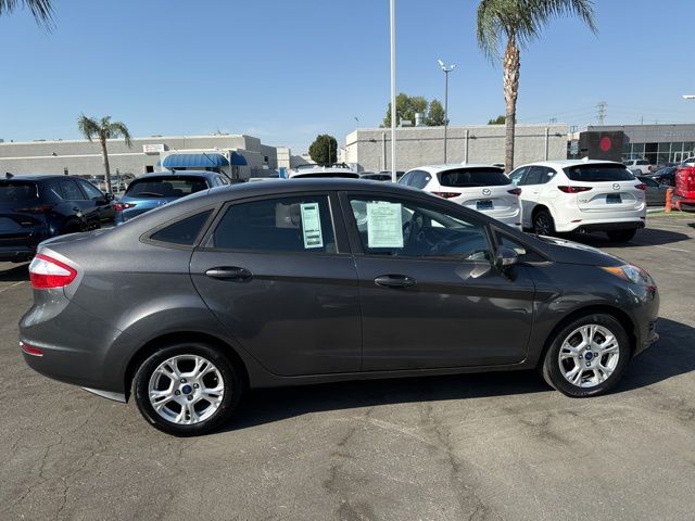 2015 Ford Fiesta SE 4