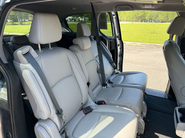 Used 2023 Silver Honda Touring image 24