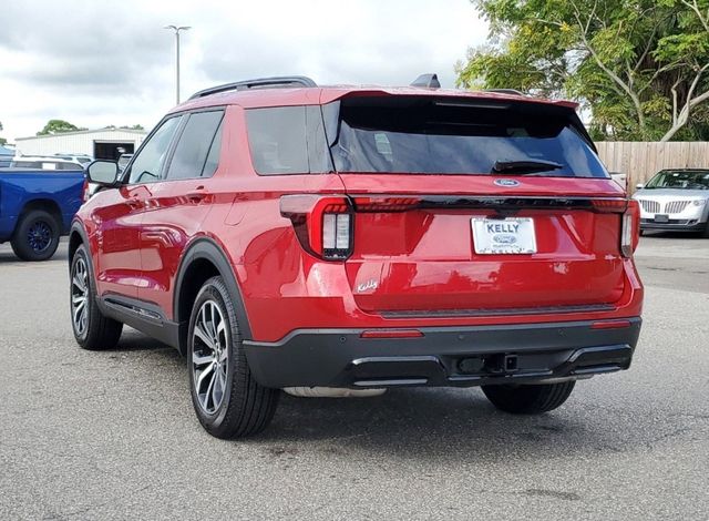 2025 Ford Explorer ST-Line 9