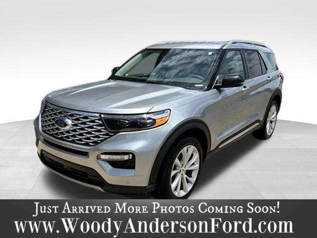 Iconic Silver Metallic 2024 Ford Explorer SUV / Crossover All-Wheel Drive Automatic
