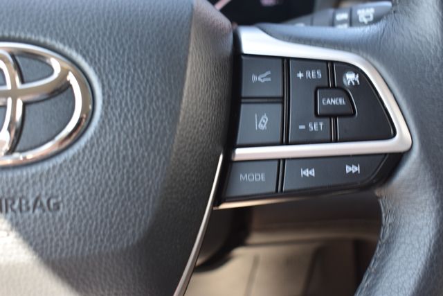 Used 2025 Toyota Sienna Van