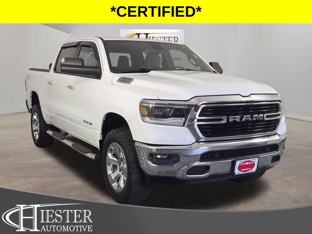 Bright White Clearcoat 2019 RAM 1500 Pickup Truck Four-Wheel Drive 8-Speed Automatic