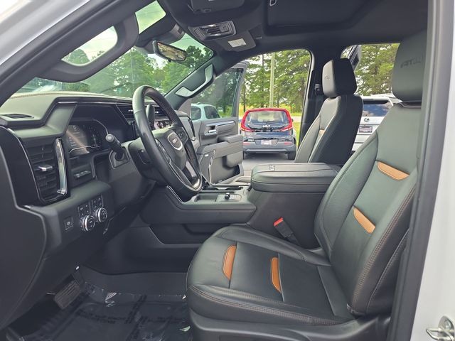 Used 2024 White GMC AT4 image 16