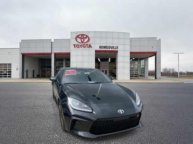 Raven 2025 Toyota GR86 Premium RWD Coupe Rear-Wheel Drive 6-Speed Manual